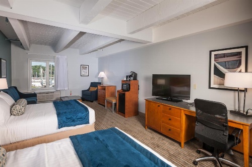 Rockland Harbor Hotel image 12