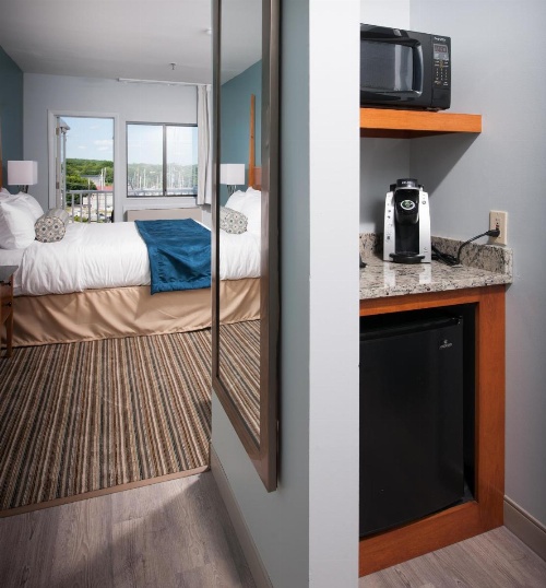 Rockland Harbor Hotel image 14